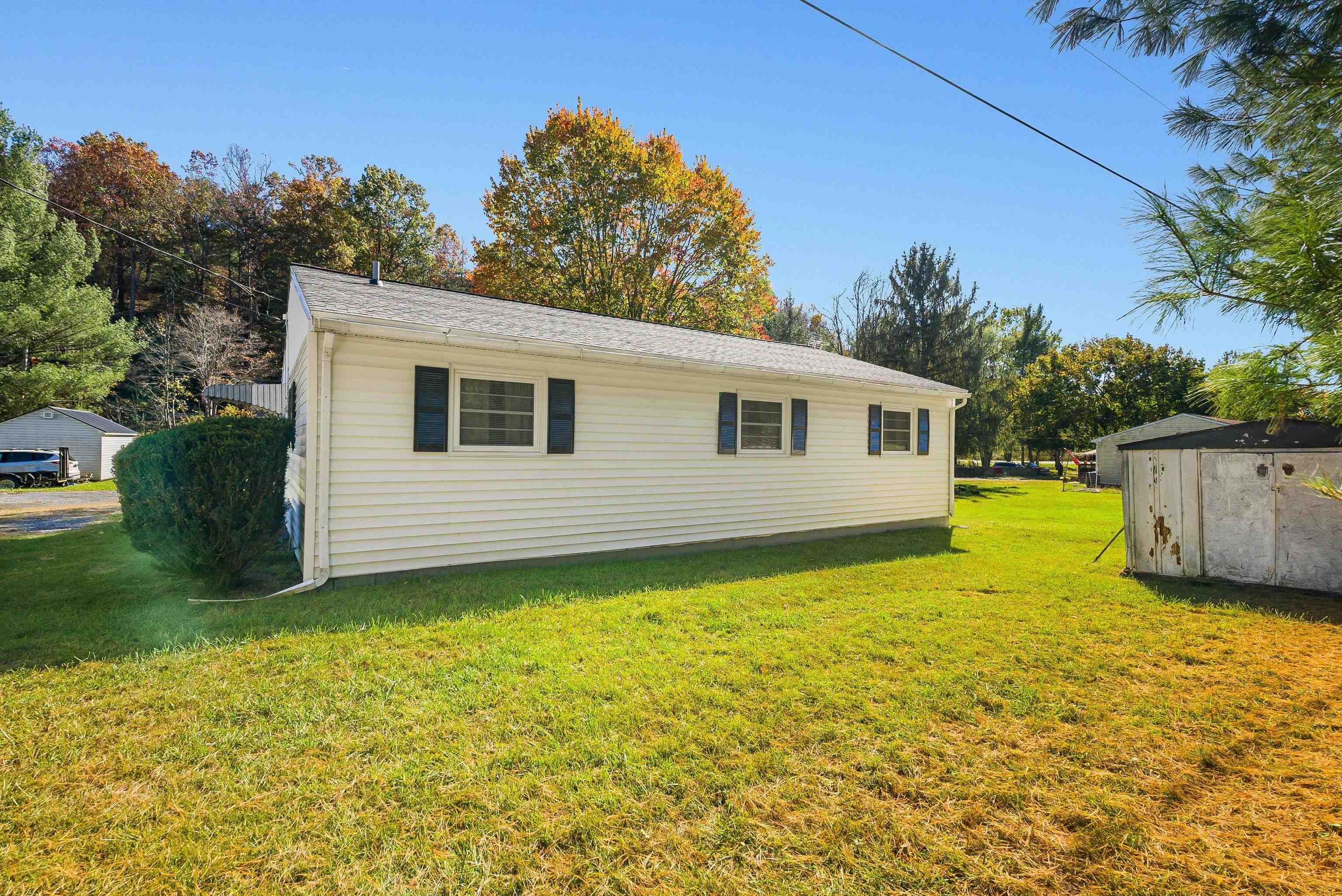 13 JEFF GORDON'S LN, GOSHEN, Virginia 24439, 3 Bedrooms Bedrooms, ,1 BathroomBathrooms,Residential,13 JEFF GORDON'S LN,670291 MLS # 670291