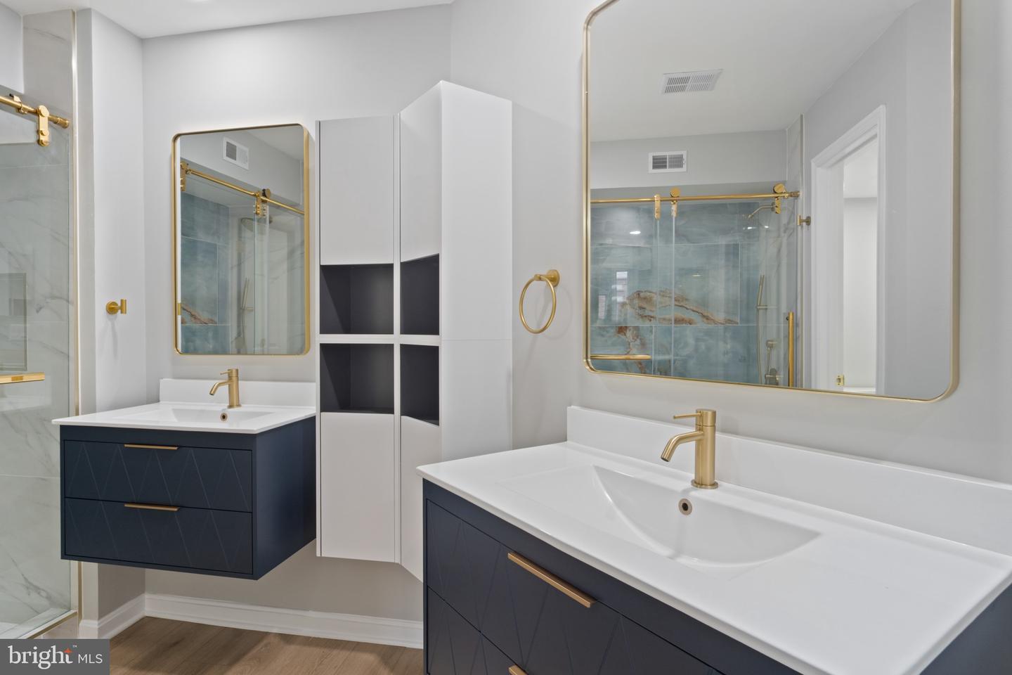 6864-F BRINDLE HEATH WAY #208, ALEXANDRIA, Virginia 22315, 2 Bedrooms Bedrooms, ,2 BathroomsBathrooms,Residential,For sale,6864-F BRINDLE HEATH WAY #208,VAFX2263240 MLS # VAFX2263240