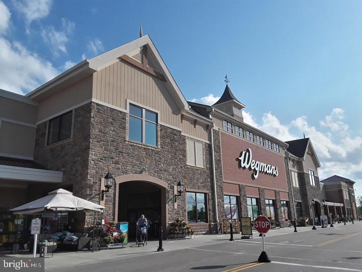 6864-F BRINDLE HEATH WAY #208, ALEXANDRIA, Virginia 22315, 2 Bedrooms Bedrooms, ,2 BathroomsBathrooms,Residential,For sale,6864-F BRINDLE HEATH WAY #208,VAFX2263240 MLS # VAFX2263240