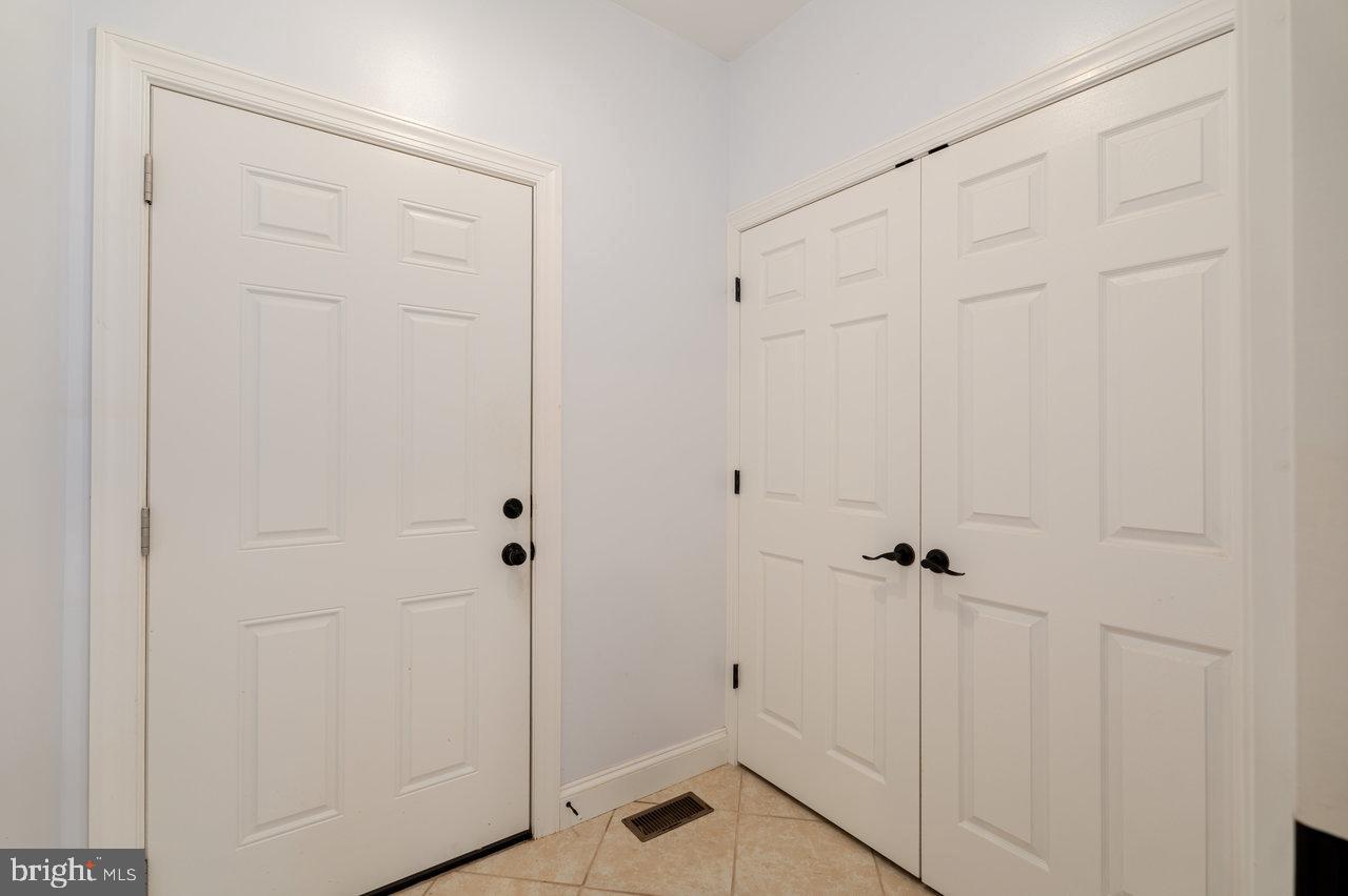 333 WHIPPOORWILL LN, LURAY, Virginia 22835, 2 Bedrooms Bedrooms, 9 Rooms Rooms,2 BathroomsBathrooms,Residential,For sale,333 WHIPPOORWILL LN,VAPA2005350 MLS # VAPA2005350