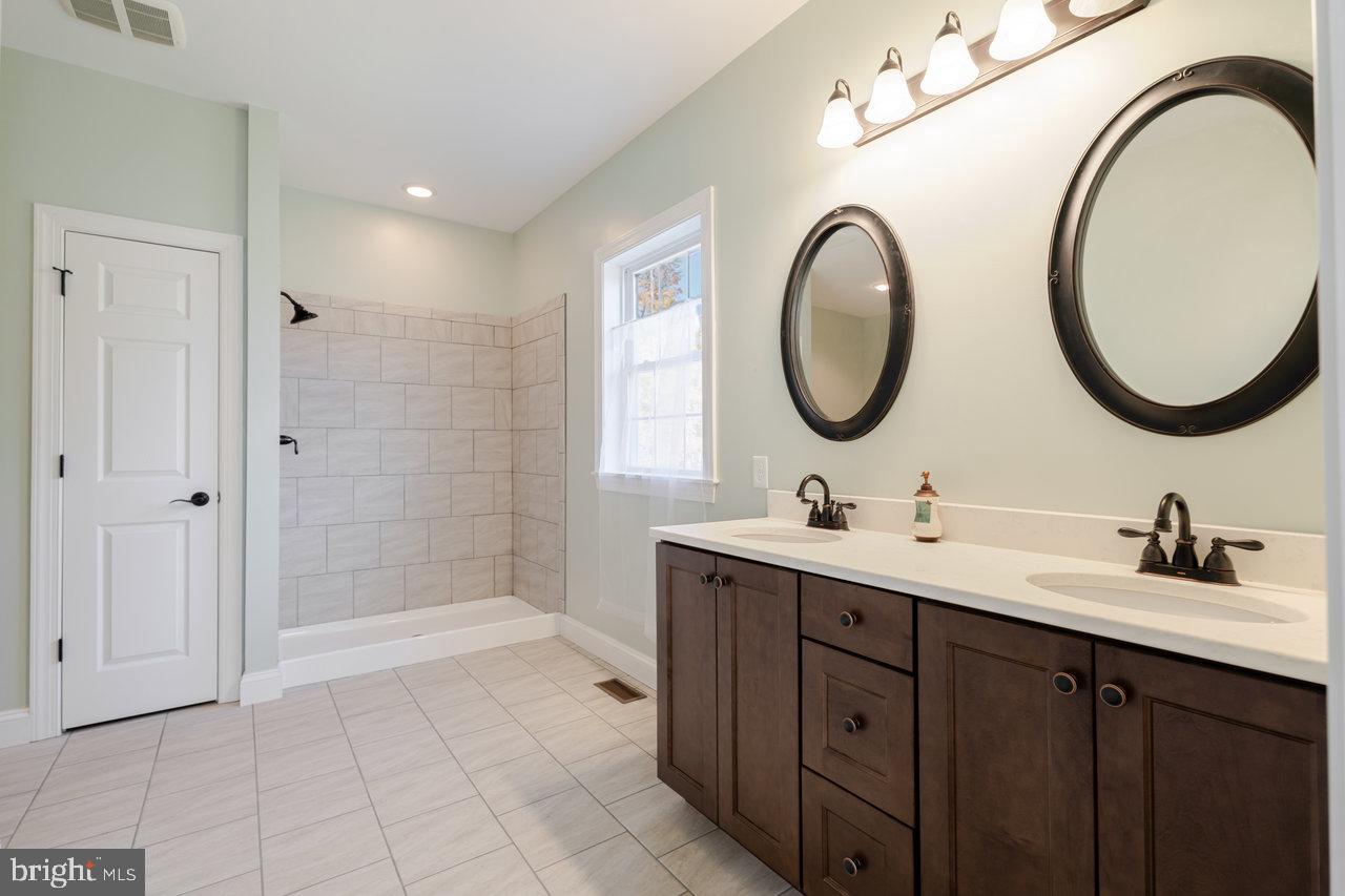 333 WHIPPOORWILL LN, LURAY, Virginia 22835, 2 Bedrooms Bedrooms, 9 Rooms Rooms,2 BathroomsBathrooms,Residential,For sale,333 WHIPPOORWILL LN,VAPA2005350 MLS # VAPA2005350