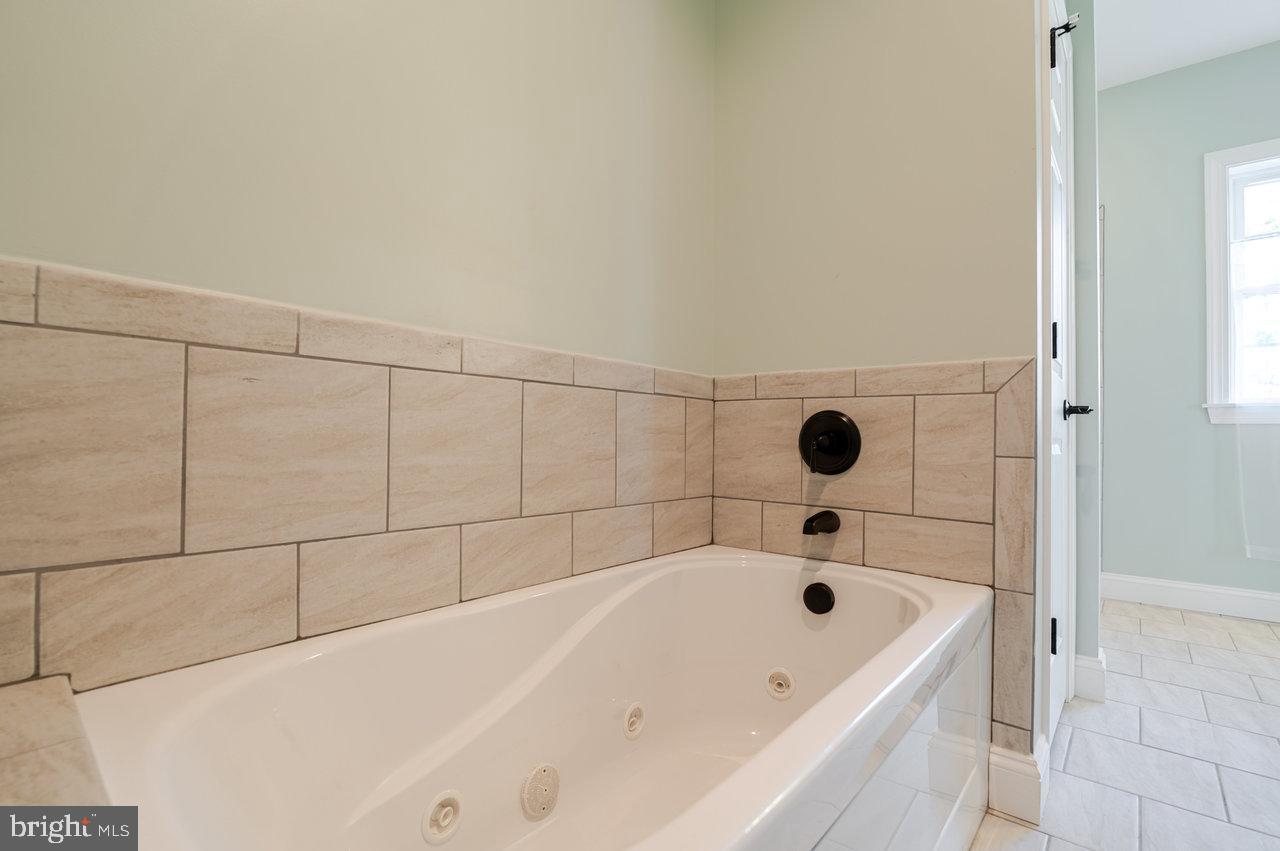 333 WHIPPOORWILL LN, LURAY, Virginia 22835, 2 Bedrooms Bedrooms, 9 Rooms Rooms,2 BathroomsBathrooms,Residential,For sale,333 WHIPPOORWILL LN,VAPA2005350 MLS # VAPA2005350