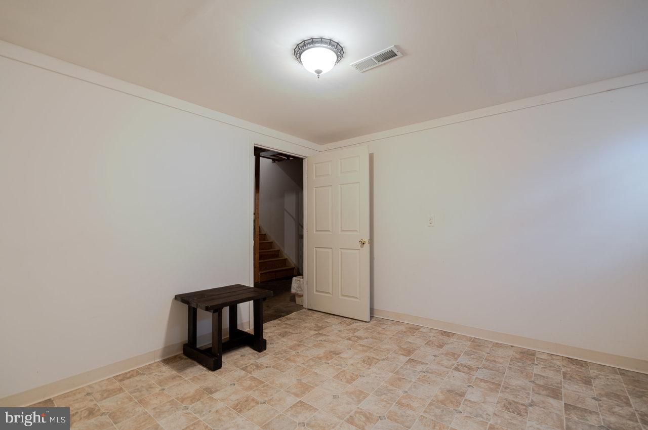 333 WHIPPOORWILL LN, LURAY, Virginia 22835, 2 Bedrooms Bedrooms, 9 Rooms Rooms,2 BathroomsBathrooms,Residential,For sale,333 WHIPPOORWILL LN,VAPA2005350 MLS # VAPA2005350