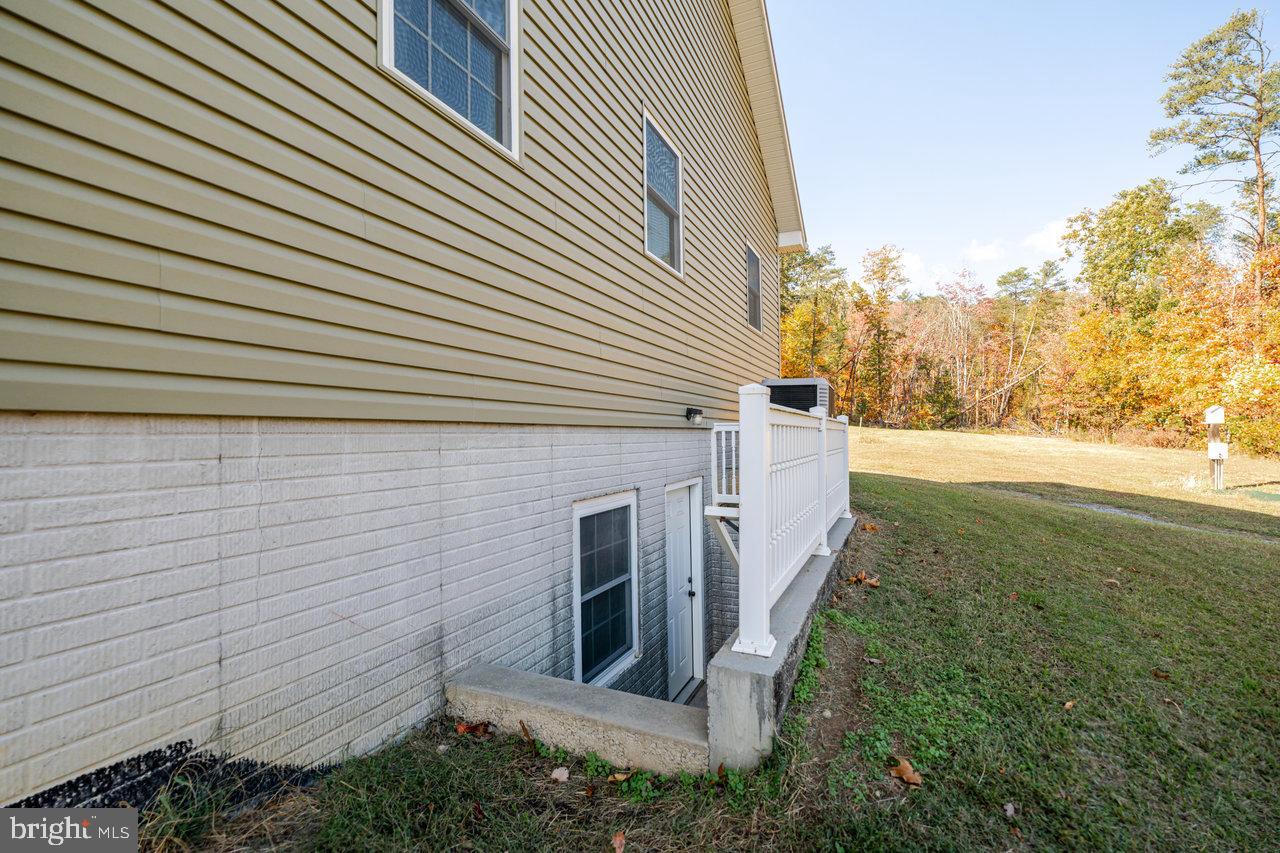 333 WHIPPOORWILL LN, LURAY, Virginia 22835, 2 Bedrooms Bedrooms, 9 Rooms Rooms,2 BathroomsBathrooms,Residential,For sale,333 WHIPPOORWILL LN,VAPA2005350 MLS # VAPA2005350