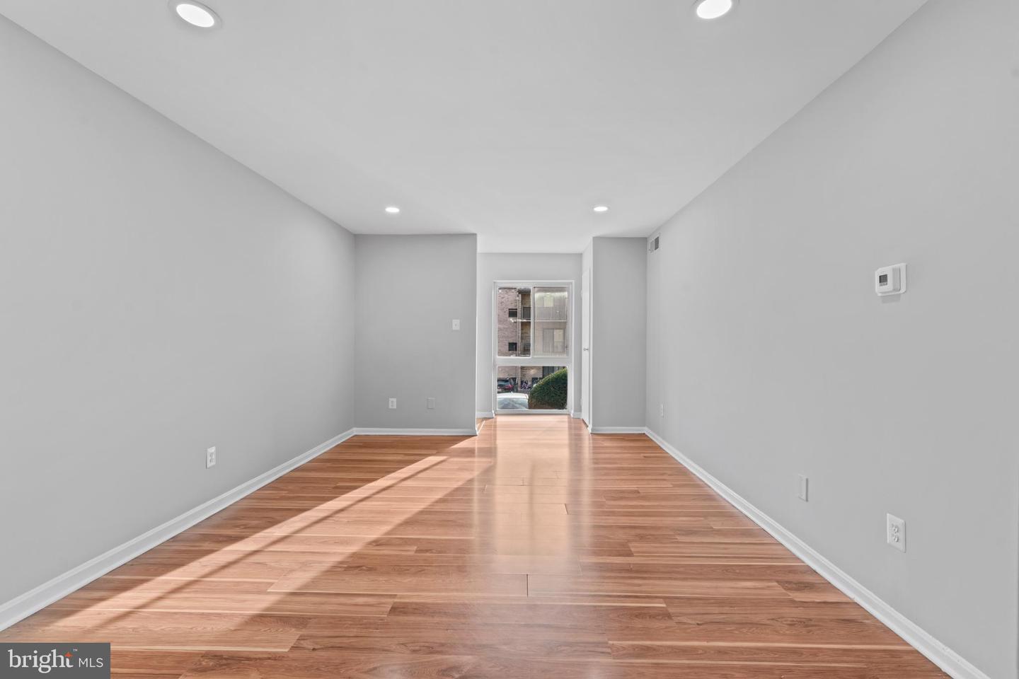 6155 EDSALL RD. RD #B, ALEXANDRIA, Virginia 22304, 2 Bedrooms Bedrooms, 3 Rooms Rooms,1 BathroomBathrooms,Residential,For sale,6155 EDSALL RD. RD #B,VAAX2049520 MLS # VAAX2049520