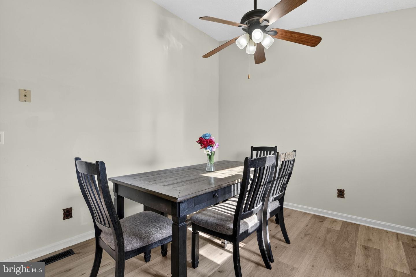 2425 THIRD ST, MIDDLETOWN, Virginia 22645, 4 Bedrooms Bedrooms, ,2 BathroomsBathrooms,Residential,For sale,2425 THIRD ST,VAFV2037320 MLS # VAFV2037320