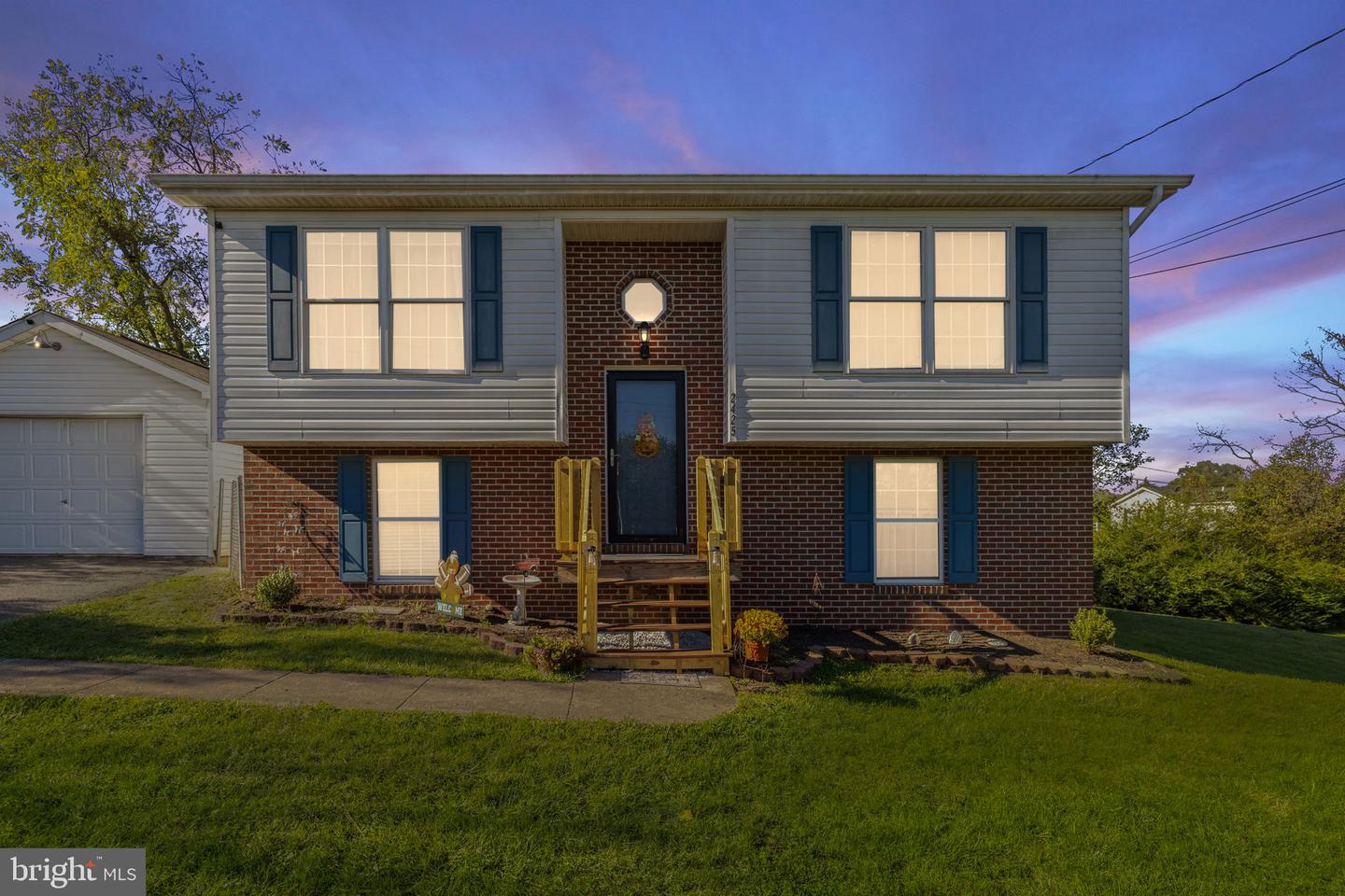 2425 THIRD ST, MIDDLETOWN, Virginia 22645, 4 Bedrooms Bedrooms, ,2 BathroomsBathrooms,Residential,For sale,2425 THIRD ST,VAFV2037320 MLS # VAFV2037320