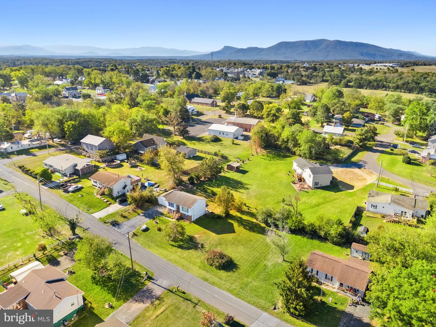 2425 THIRD ST, MIDDLETOWN, Virginia 22645, 4 Bedrooms Bedrooms, ,2 BathroomsBathrooms,Residential,For sale,2425 THIRD ST,VAFV2037320 MLS # VAFV2037320