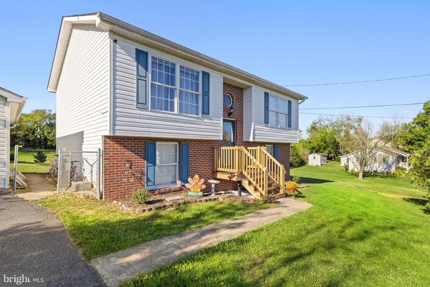 2425 THIRD ST, MIDDLETOWN, Virginia 22645, 4 Bedrooms Bedrooms, ,2 BathroomsBathrooms,Residential,For sale,2425 THIRD ST,VAFV2037320 MLS # VAFV2037320