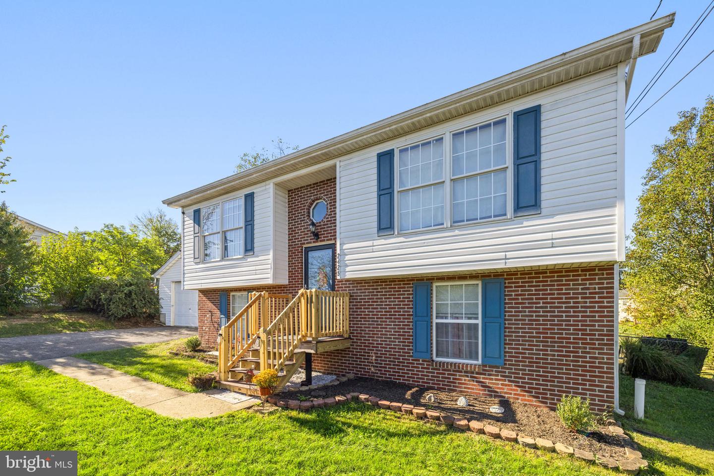 2425 THIRD ST, MIDDLETOWN, Virginia 22645, 4 Bedrooms Bedrooms, ,2 BathroomsBathrooms,Residential,For sale,2425 THIRD ST,VAFV2037320 MLS # VAFV2037320