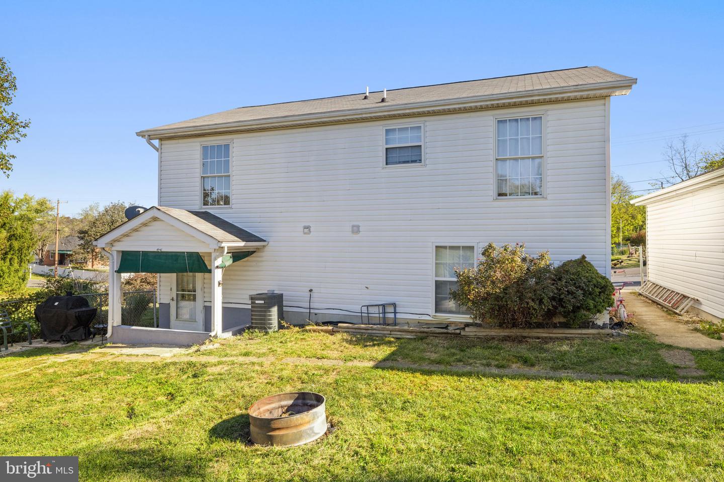 2425 THIRD ST, MIDDLETOWN, Virginia 22645, 4 Bedrooms Bedrooms, ,2 BathroomsBathrooms,Residential,For sale,2425 THIRD ST,VAFV2037320 MLS # VAFV2037320