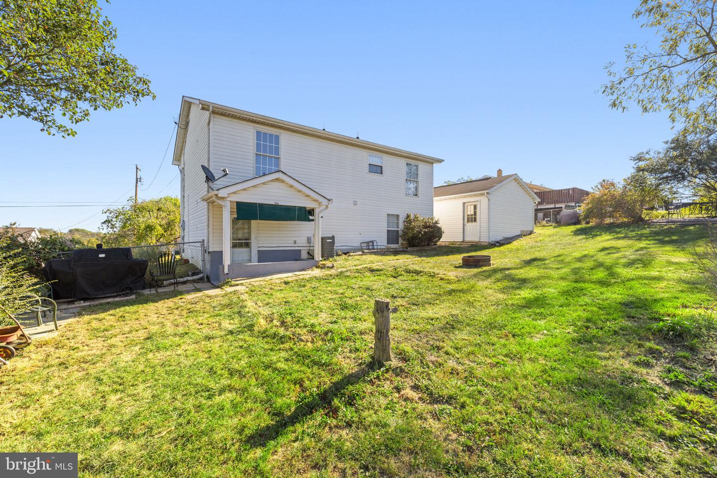 2425 THIRD ST, MIDDLETOWN, Virginia 22645, 4 Bedrooms Bedrooms, ,2 BathroomsBathrooms,Residential,For sale,2425 THIRD ST,VAFV2037320 MLS # VAFV2037320