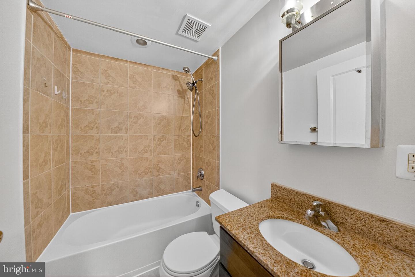 5407 9TH ST NW #8, WASHINGTON, District Of Columbia 20011, 1 Bedroom Bedrooms, ,1 BathroomBathrooms,Residential,For sale,5407 9TH ST NW #8,DCDC2226928 MLS # DCDC2226928
