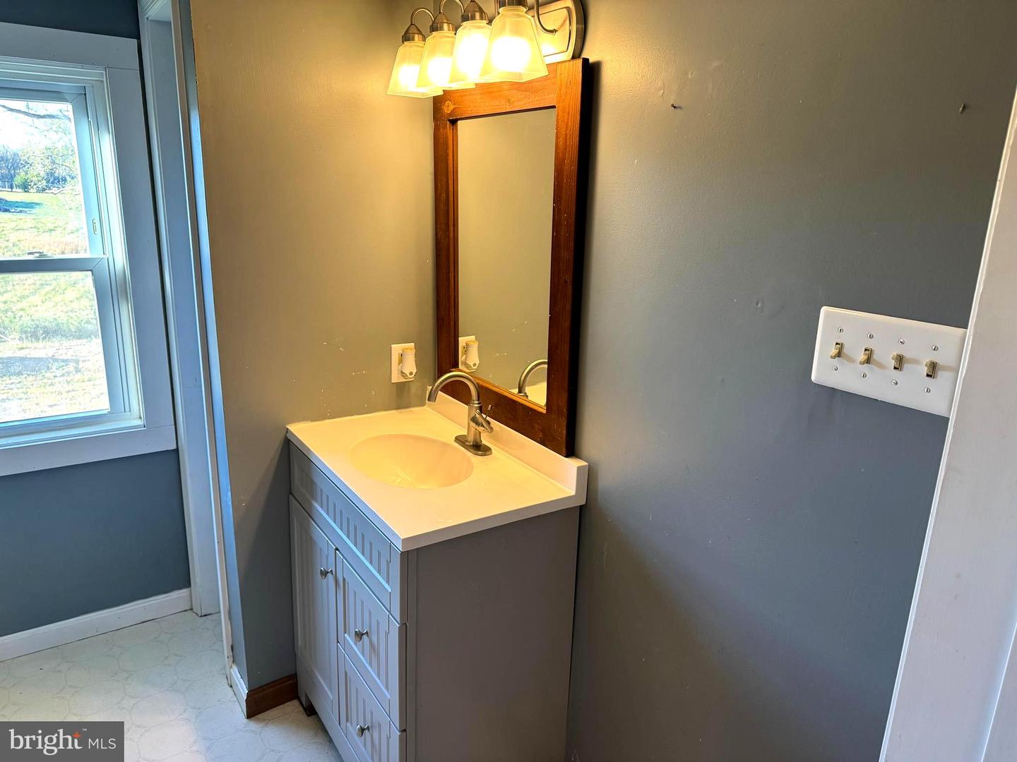 136 SHADY CREEK RD, CLEAR BROOK, Virginia 22624, 1 Bedroom Bedrooms, ,1 BathroomBathrooms,Residential,For sale,136 SHADY CREEK RD,VAFV2037440 MLS # VAFV2037440 136 SHADY CREEK RD, CLEAR BROOK, Virginia 22624, 1 Bedroom Bedrooms, ,1 BathroomBathrooms,Residential,For sale,136 SHADY CREEK RD,VAFV2037440 MLS # VAFV2037440