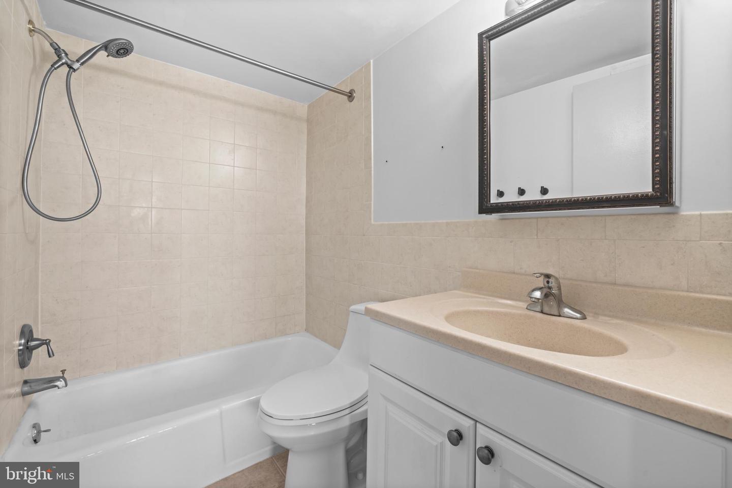 4520 KING ST #601, ALEXANDRIA, Virginia 22302, 1 Bedroom Bedrooms, ,1 BathroomBathrooms,Residential,For sale,4520 KING ST #601,VAAX2050906 MLS # VAAX2050906