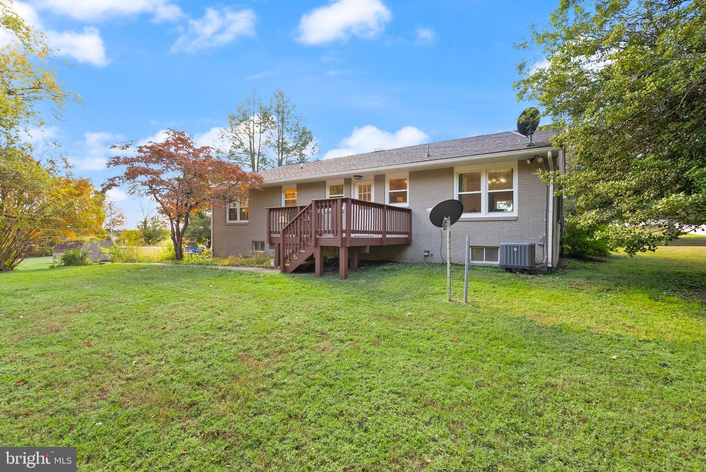 5426 GERMANTOWN RD, MIDLAND, Virginia 22728, 3 Bedrooms Bedrooms, ,2 BathroomsBathrooms,Residential,For sale,5426 GERMANTOWN RD,VAFQ2019424 MLS # VAFQ2019424