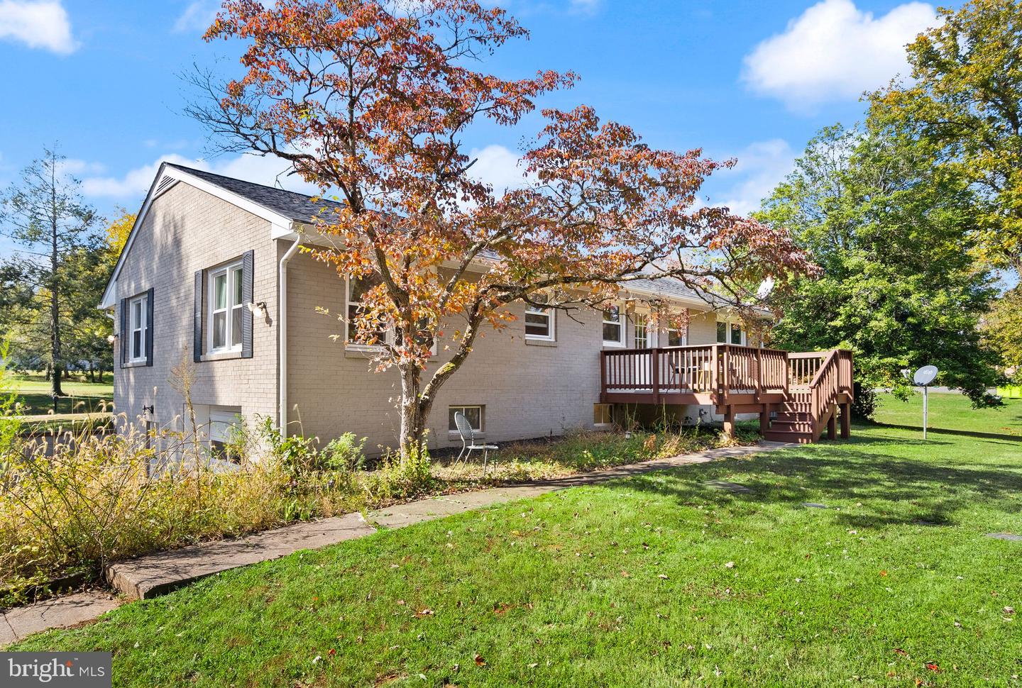 5426 GERMANTOWN RD, MIDLAND, Virginia 22728, 3 Bedrooms Bedrooms, ,2 BathroomsBathrooms,Residential,For sale,5426 GERMANTOWN RD,VAFQ2019424 MLS # VAFQ2019424