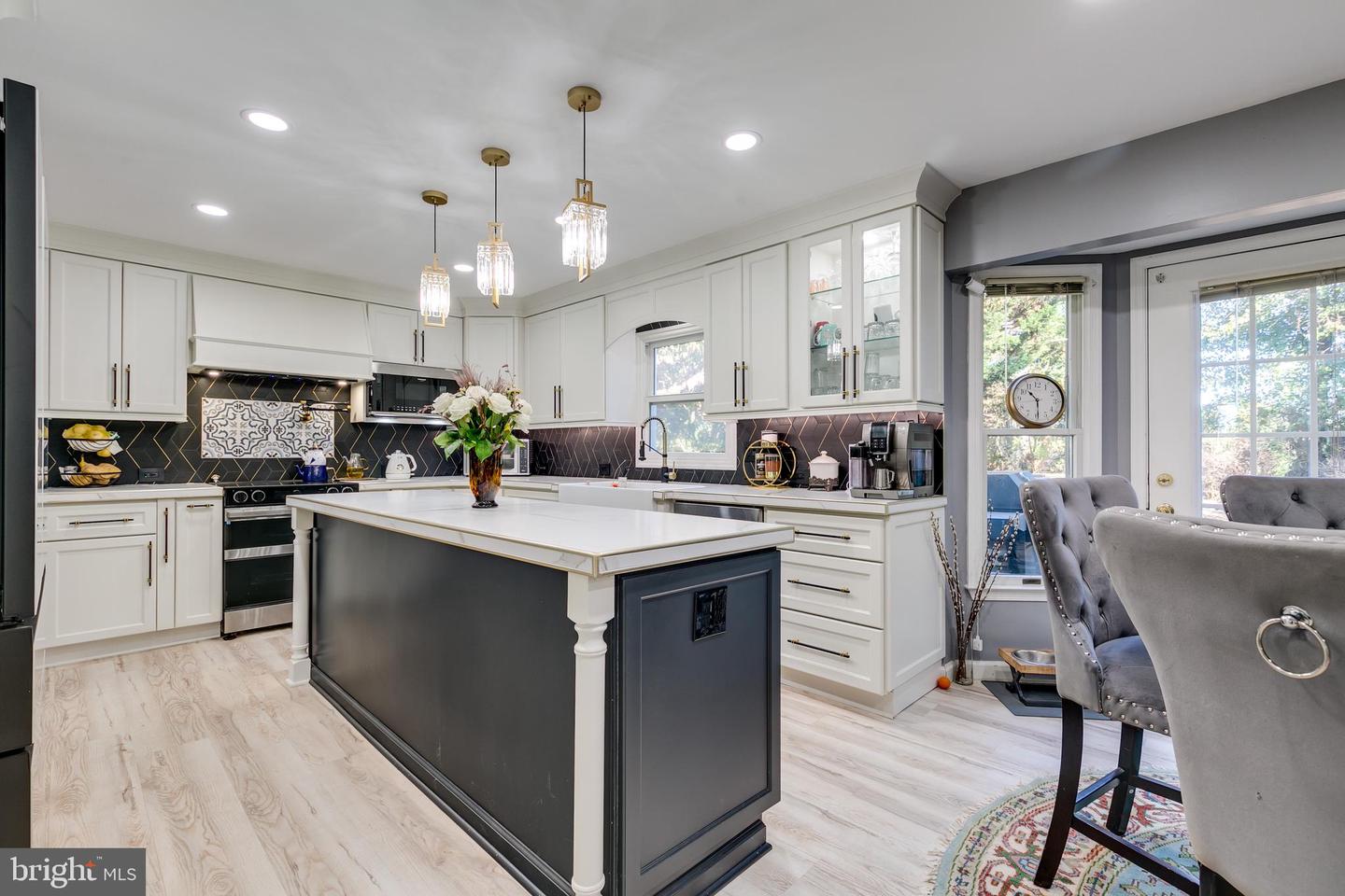 7286 RIDGEDALE DR, WARRENTON, Virginia 20186, 4 Bedrooms Bedrooms, ,3 BathroomsBathrooms,Residential,For sale,7286 RIDGEDALE DR,VAFQ2019426 MLS # VAFQ2019426