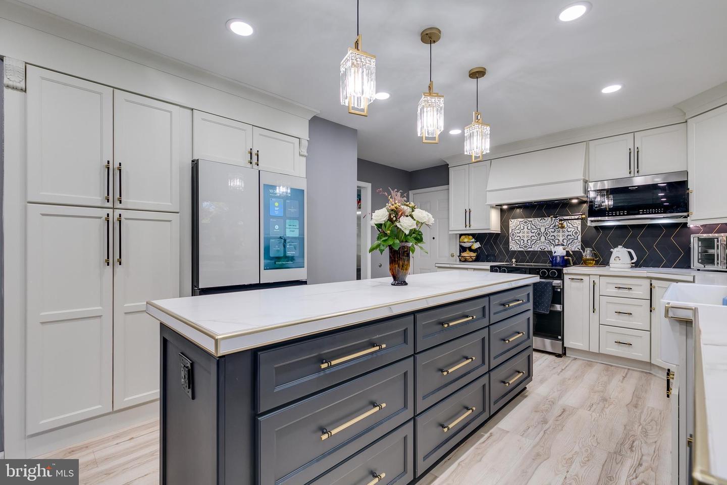 7286 RIDGEDALE DR, WARRENTON, Virginia 20186, 4 Bedrooms Bedrooms, ,3 BathroomsBathrooms,Residential,For sale,7286 RIDGEDALE DR,VAFQ2019426 MLS # VAFQ2019426