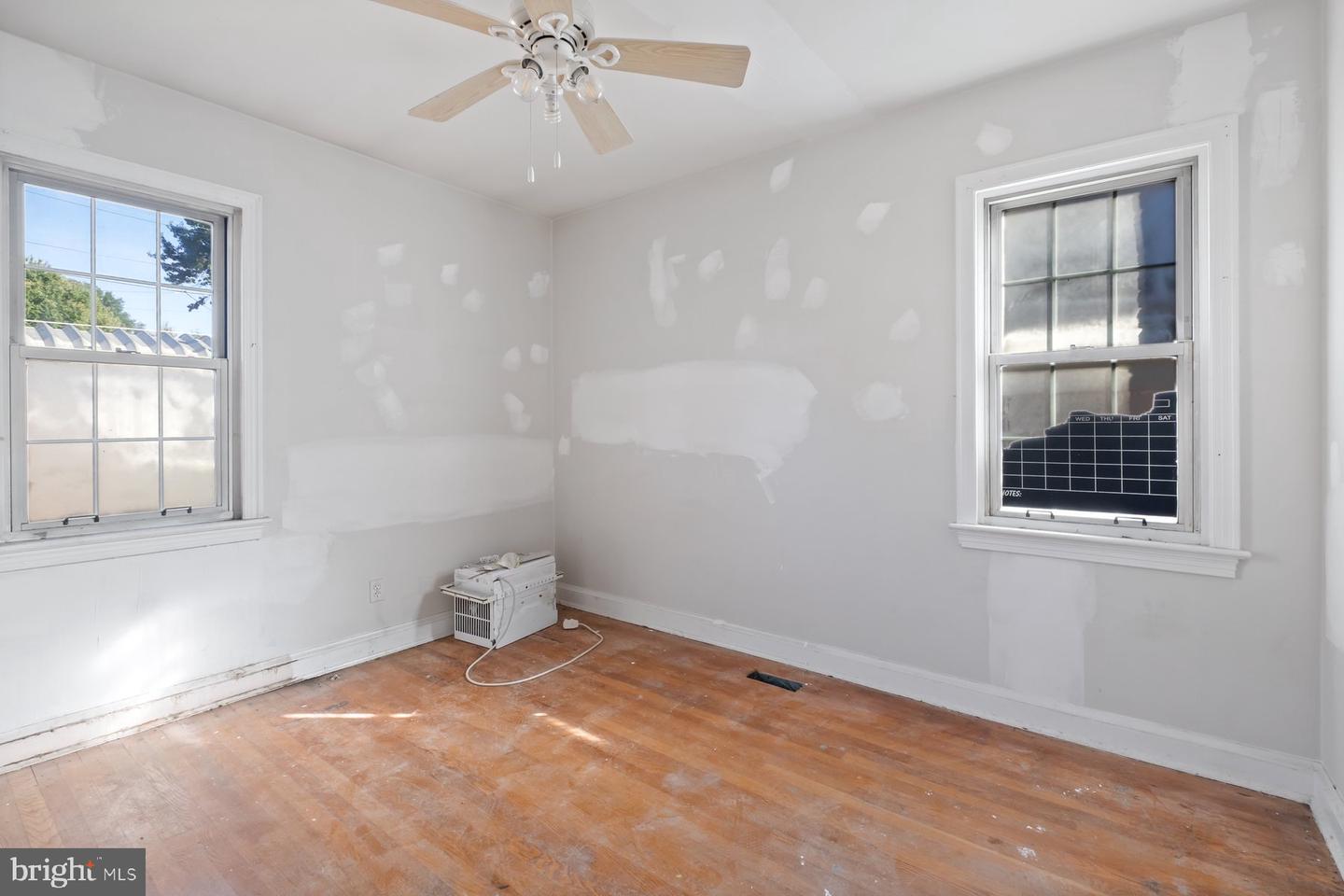 5511 BLAIR RD NE, WASHINGTON, District Of Columbia 20011, 4 Bedrooms Bedrooms, ,4 BathroomsBathrooms,Residential,For sale,5511 BLAIR RD NE,DCDC2227662 MLS # DCDC2227662