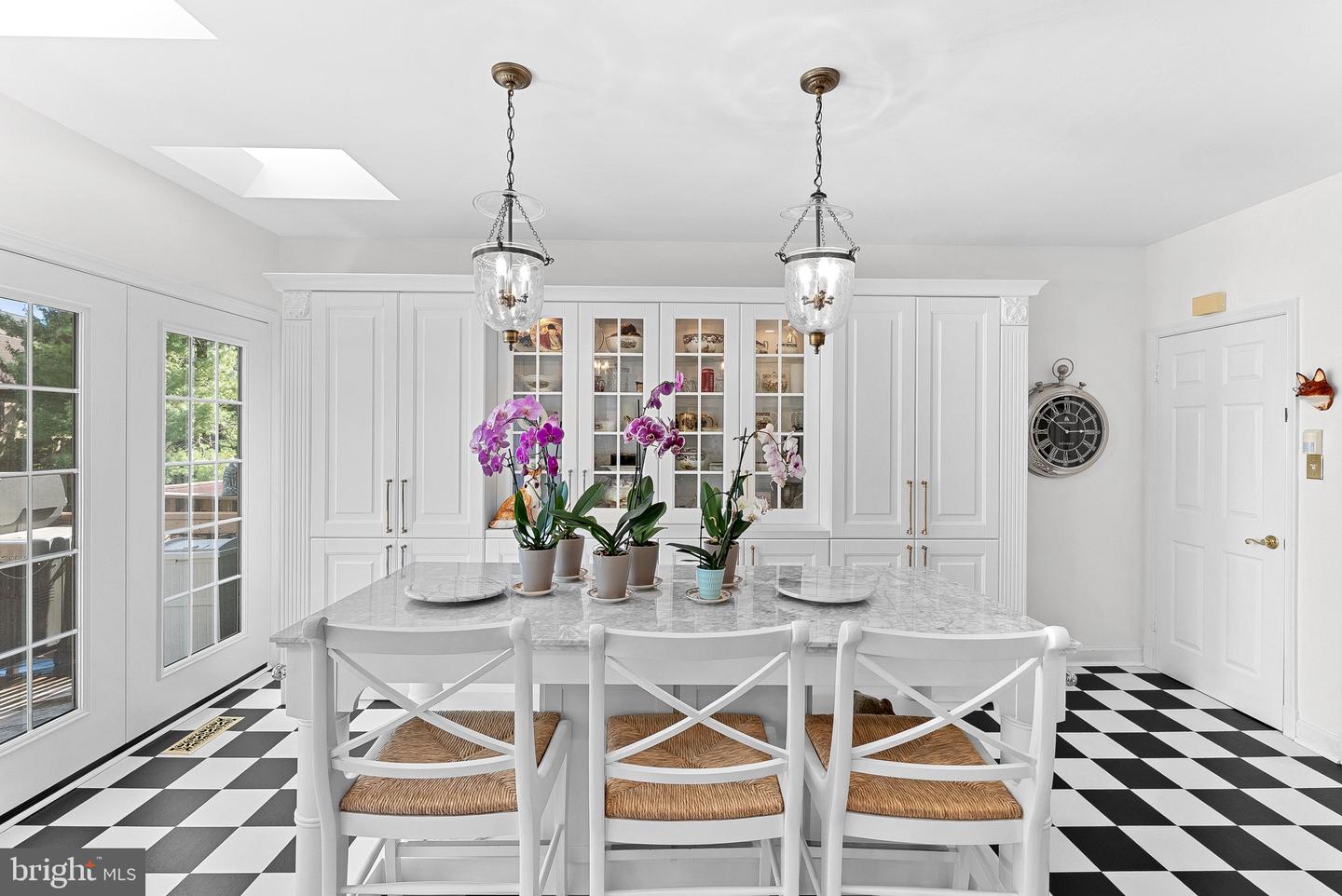 5975 WESCOTT HILLS WAY, ALEXANDRIA, Virginia 22315, 3 Bedrooms Bedrooms, ,3 BathroomsBathrooms,Residential,For sale,5975 WESCOTT HILLS WAY,VAFX2275126 MLS # VAFX2275126