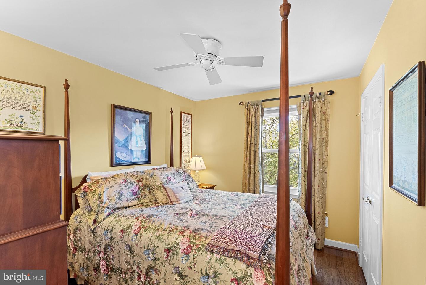 5975 WESCOTT HILLS WAY, ALEXANDRIA, Virginia 22315, 3 Bedrooms Bedrooms, ,3 BathroomsBathrooms,Residential,For sale,5975 WESCOTT HILLS WAY,VAFX2275126 MLS # VAFX2275126