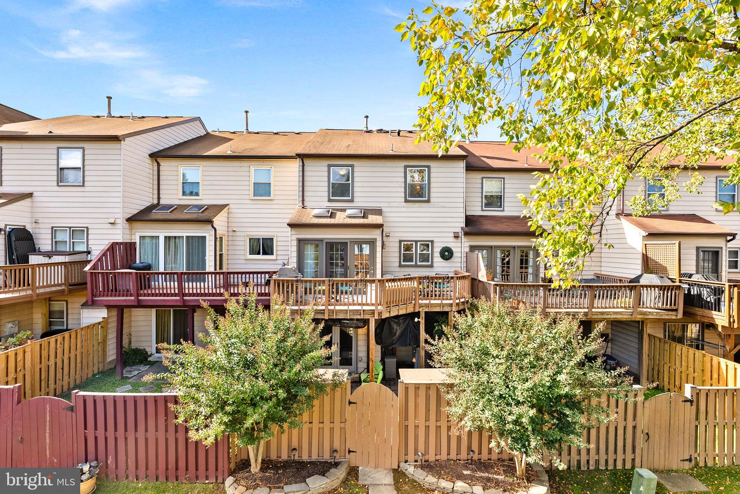 5975 WESCOTT HILLS WAY, ALEXANDRIA, Virginia 22315, 3 Bedrooms Bedrooms, ,3 BathroomsBathrooms,Residential,For sale,5975 WESCOTT HILLS WAY,VAFX2275126 MLS # VAFX2275126