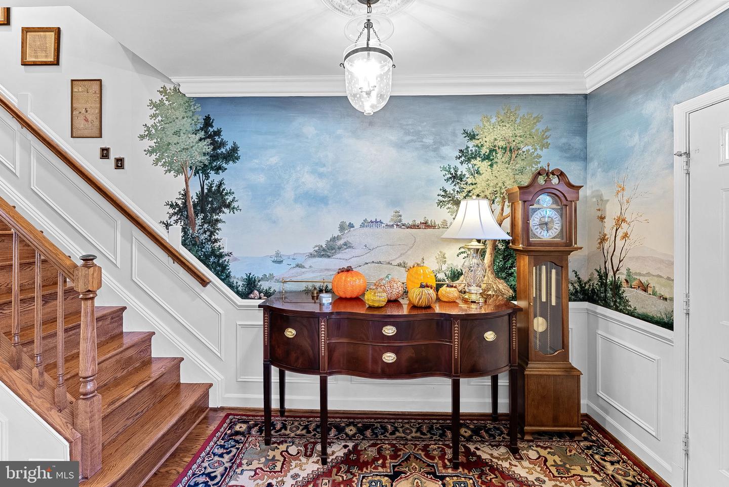 5975 WESCOTT HILLS WAY, ALEXANDRIA, Virginia 22315, 3 Bedrooms Bedrooms, ,3 BathroomsBathrooms,Residential,For sale,5975 WESCOTT HILLS WAY,VAFX2275126 MLS # VAFX2275126