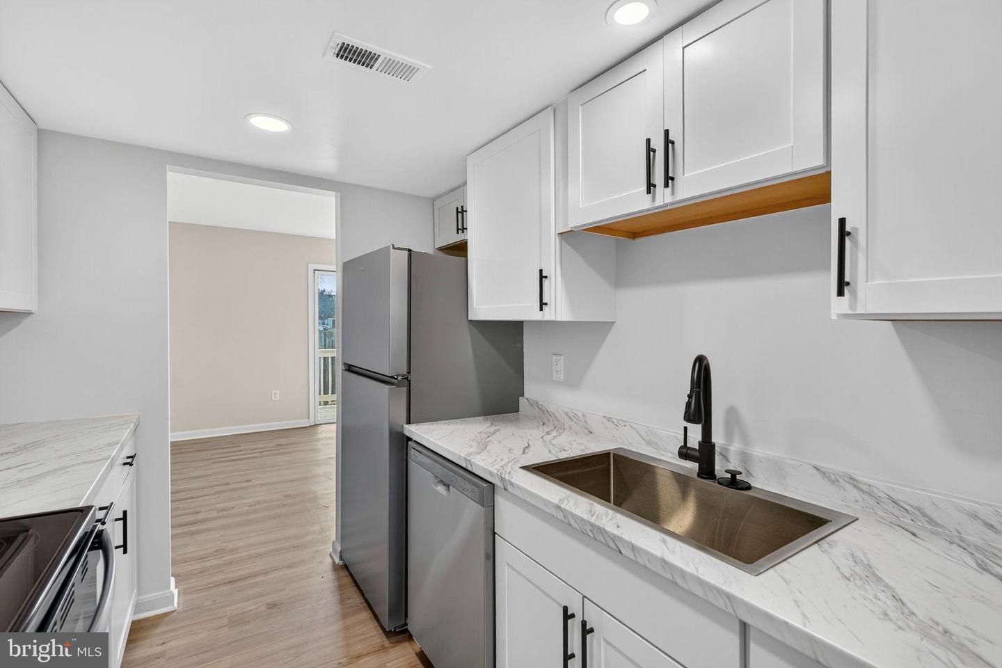 202 WANKOMA DR, REMINGTON, Virginia 22734, 2 Bedrooms Bedrooms, 7 Rooms Rooms,1 BathroomBathrooms,Residential,For sale,202 WANKOMA DR,VAFQ2019448 MLS # VAFQ2019448
