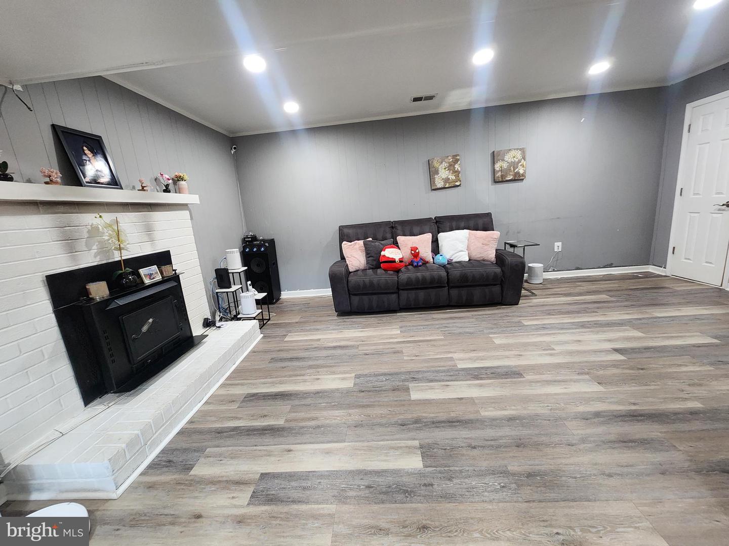 18324 NOB HILL DR, TRIANGLE, Virginia 22172, 5 Bedrooms Bedrooms, ,3 BathroomsBathrooms,Residential,For sale,18324 NOB HILL DR,VAPW2106380 MLS # VAPW2106380