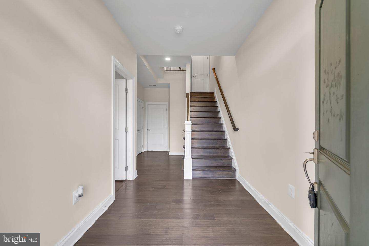 43157 CLARENDON SQ, ASHBURN, Virginia 20148, 3 Bedrooms Bedrooms, ,3 BathroomsBathrooms,Residential,For sale,43157 CLARENDON SQ,VALO2109372 MLS # VALO2109372 43157 CLARENDON SQ, ASHBURN, Virginia 20148, 3 Bedrooms Bedrooms, ,3 BathroomsBathrooms,Residential,For sale,43157 CLARENDON SQ,VALO2109372 MLS # VALO2109372