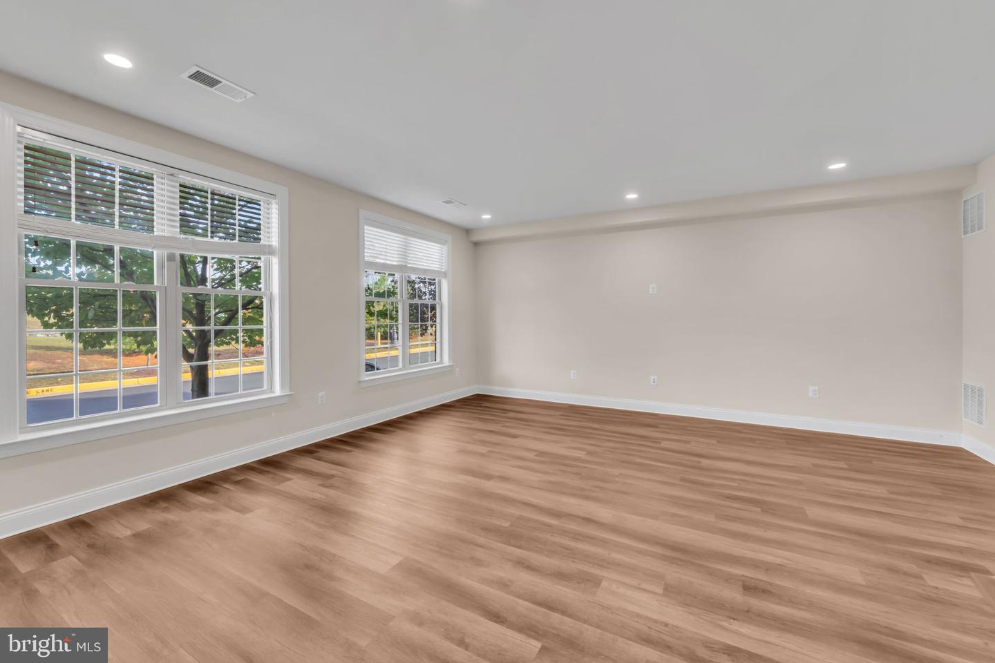 43157 CLARENDON SQ, ASHBURN, Virginia 20148, 3 Bedrooms Bedrooms, ,3 BathroomsBathrooms,Residential,For sale,43157 CLARENDON SQ,VALO2109372 MLS # VALO2109372 43157 CLARENDON SQ, ASHBURN, Virginia 20148, 3 Bedrooms Bedrooms, ,3 BathroomsBathrooms,Residential,For sale,43157 CLARENDON SQ,VALO2109372 MLS # VALO2109372