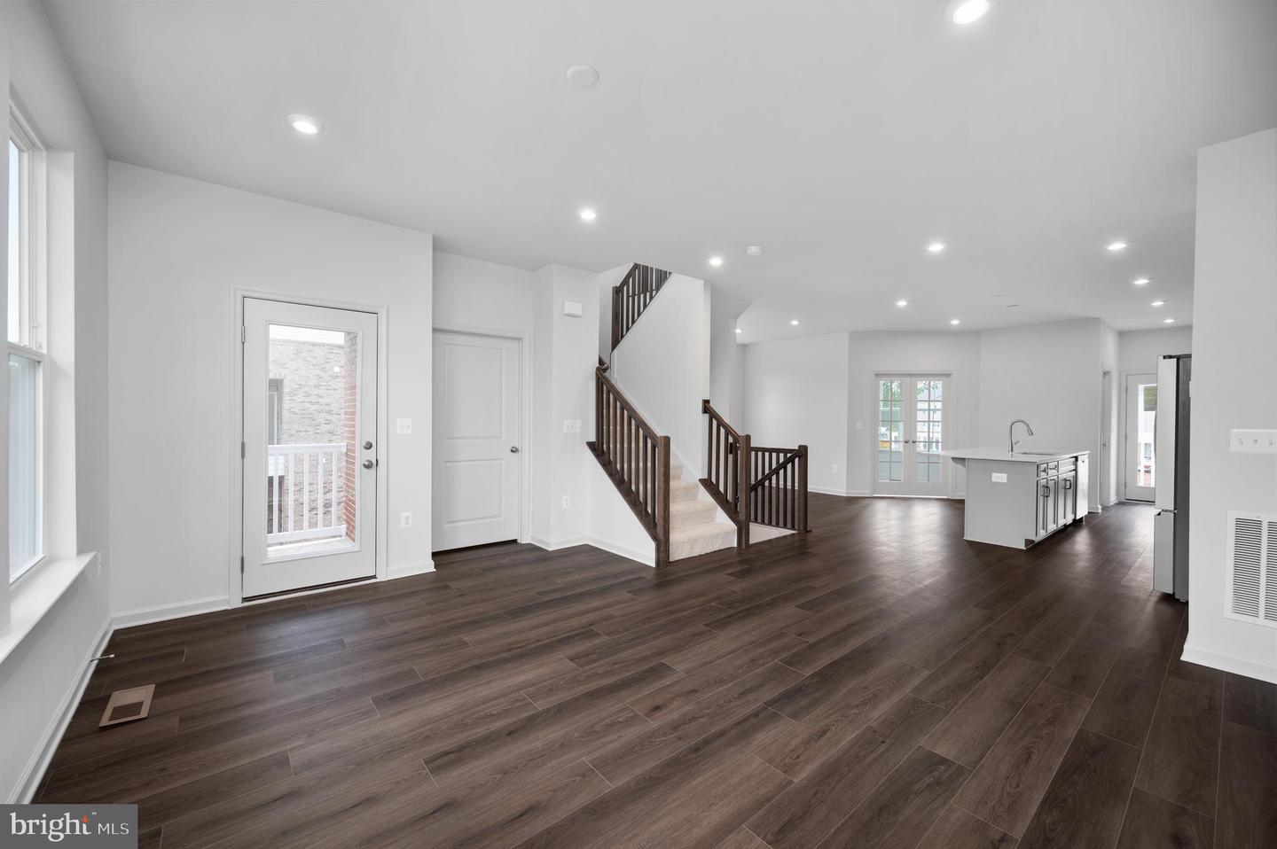 10118 QUEENS WAY, MANASSAS, Virginia 20110, 4 Bedrooms Bedrooms, ,3 BathroomsBathrooms,Residential,For sale,10118 QUEENS WAY,VAMN2009554 MLS # VAMN2009554