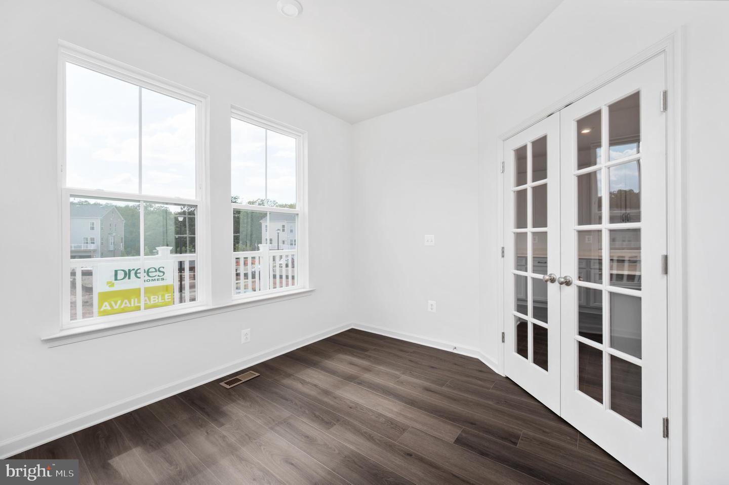 10118 QUEENS WAY, MANASSAS, Virginia 20110, 4 Bedrooms Bedrooms, ,3 BathroomsBathrooms,Residential,For sale,10118 QUEENS WAY,VAMN2009554 MLS # VAMN2009554