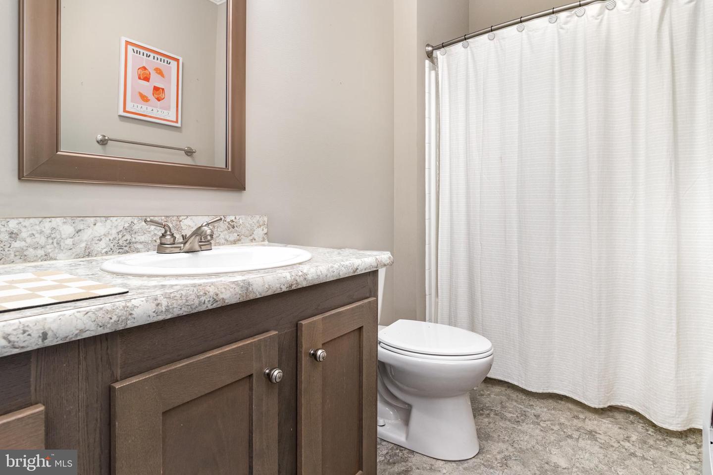 100 HICKORY HILL OVERLOOK CT, FREDERICKSBURG, Virginia 22405, 3 Bedrooms Bedrooms, 10 Rooms Rooms,2 BathroomsBathrooms,Residential,For sale,100 HICKORY HILL OVERLOOK CT,VAST2043718 MLS # VAST2043718