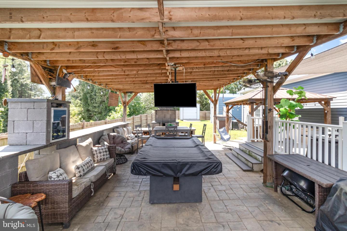 100 HICKORY HILL OVERLOOK CT, FREDERICKSBURG, Virginia 22405, 3 Bedrooms Bedrooms, 10 Rooms Rooms,2 BathroomsBathrooms,Residential,For sale,100 HICKORY HILL OVERLOOK CT,VAST2043718 MLS # VAST2043718