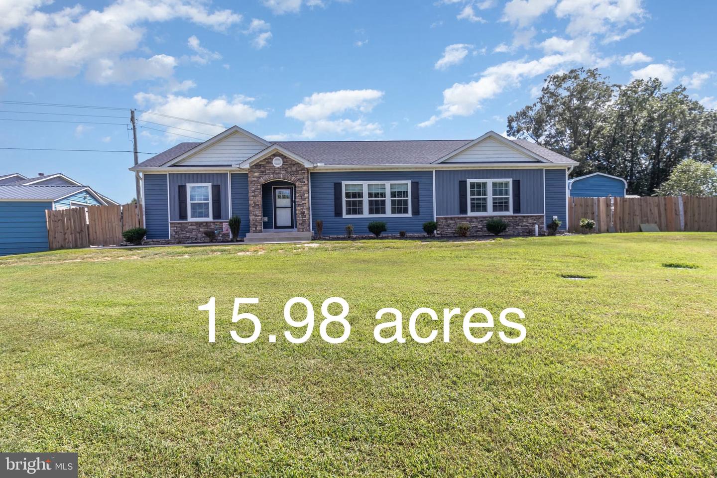 100 HICKORY HILL OVERLOOK CT, FREDERICKSBURG, Virginia 22405, 3 Bedrooms Bedrooms, 10 Rooms Rooms,2 BathroomsBathrooms,Residential,For sale,100 HICKORY HILL OVERLOOK CT,VAST2043718 MLS # VAST2043718