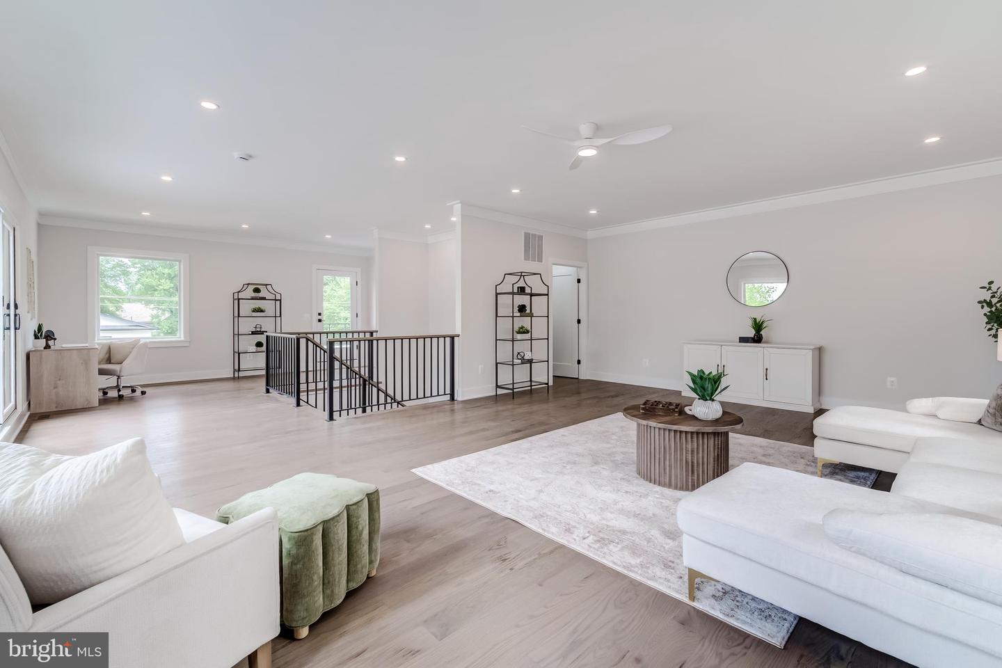 506 KINGSLEY RD SW, VIENNA, Virginia 22180, 6 Bedrooms Bedrooms, ,6 BathroomsBathrooms,Residential,For sale,506 KINGSLEY RD SW,VAFX2275690 MLS # VAFX2275690