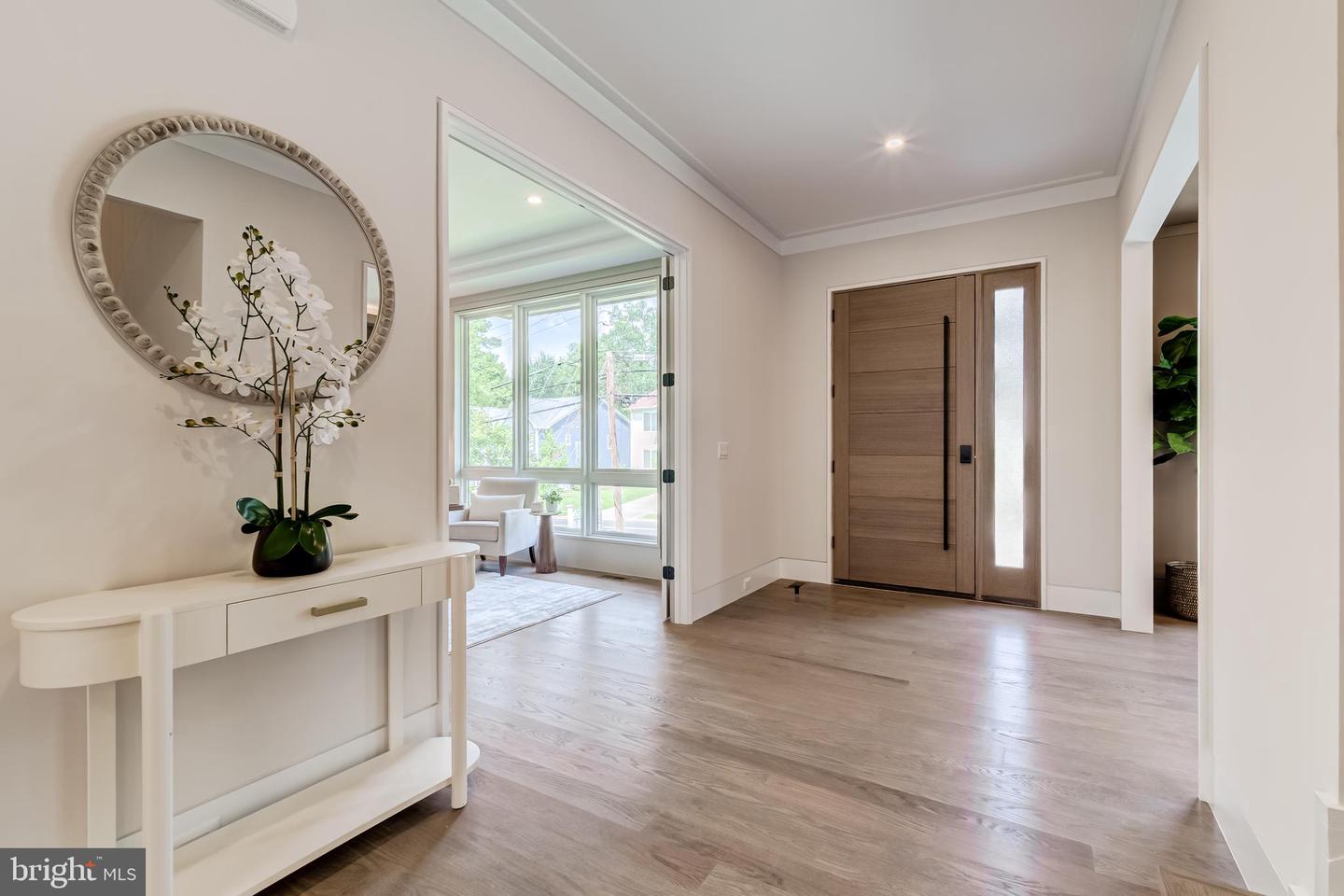 506 KINGSLEY RD SW, VIENNA, Virginia 22180, 6 Bedrooms Bedrooms, ,6 BathroomsBathrooms,Residential,For sale,506 KINGSLEY RD SW,VAFX2275690 MLS # VAFX2275690