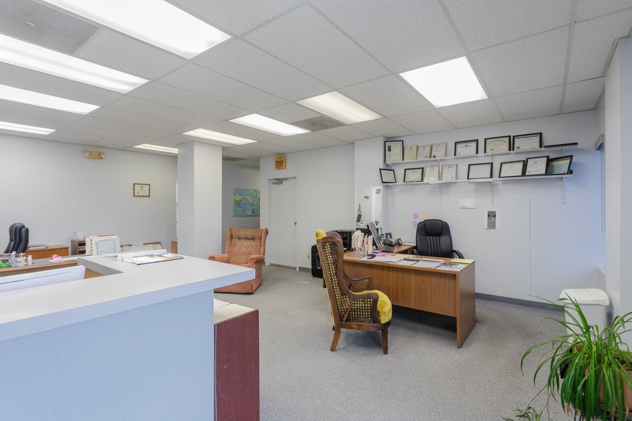 406 WEST SPOTSWOOD TRL, ELKTON, Virginia 22827, ,Commercial,406 WEST SPOTSWOOD TRL,670313 MLS # 670313