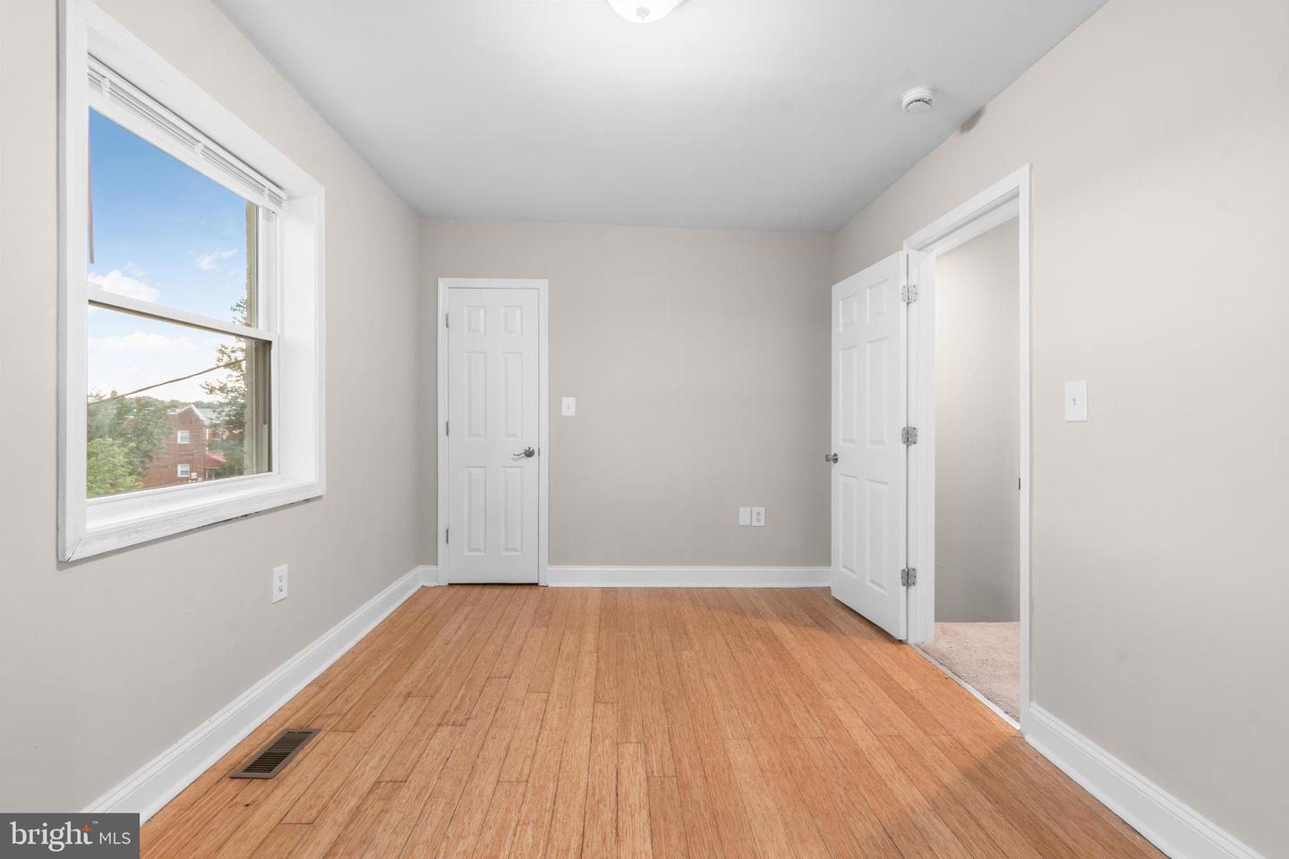 521 FOXHALL PL SE, WASHINGTON, District Of Columbia 20032, 4 Bedrooms Bedrooms, ,2 BathroomsBathrooms,Residential,For sale,521 FOXHALL PL SE,DCDC2189454 MLS # DCDC2189454