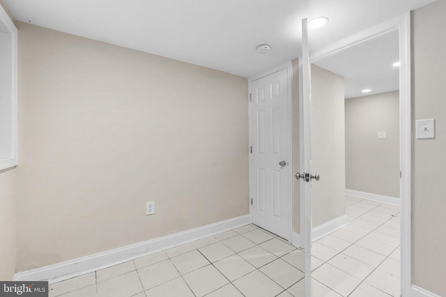 521 FOXHALL PL SE, WASHINGTON, District Of Columbia 20032, 4 Bedrooms Bedrooms, ,2 BathroomsBathrooms,Residential,For sale,521 FOXHALL PL SE,DCDC2189454 MLS # DCDC2189454