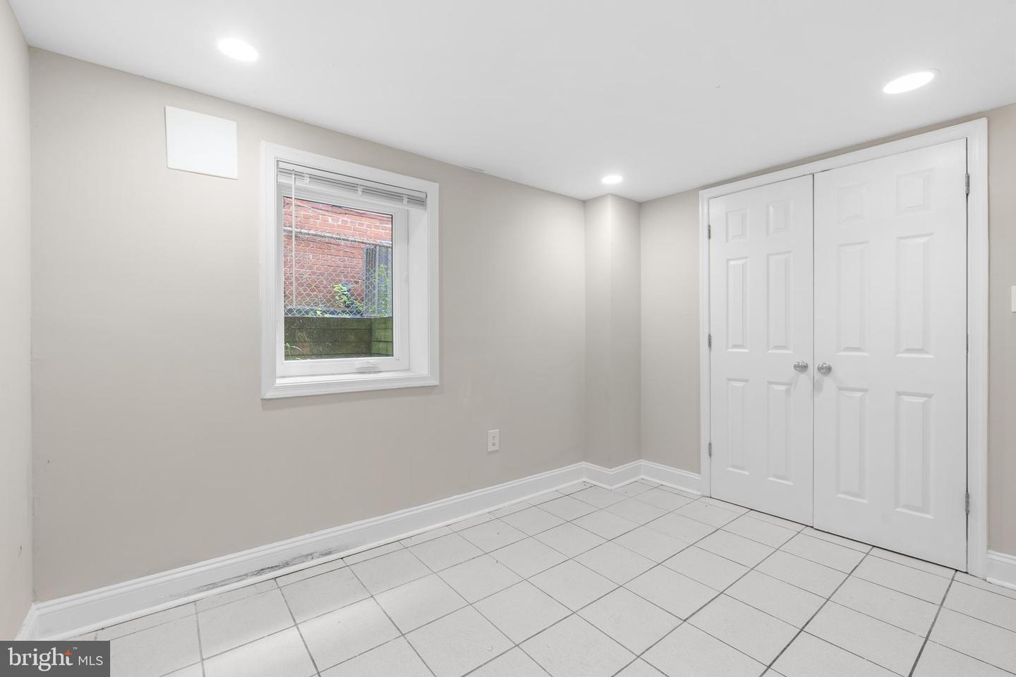 521 FOXHALL PL SE, WASHINGTON, District Of Columbia 20032, 4 Bedrooms Bedrooms, ,2 BathroomsBathrooms,Residential,For sale,521 FOXHALL PL SE,DCDC2189454 MLS # DCDC2189454
