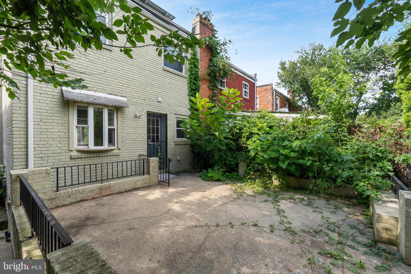 521 FOXHALL PL SE, WASHINGTON, District Of Columbia 20032, 4 Bedrooms Bedrooms, ,2 BathroomsBathrooms,Residential,For sale,521 FOXHALL PL SE,DCDC2189454 MLS # DCDC2189454