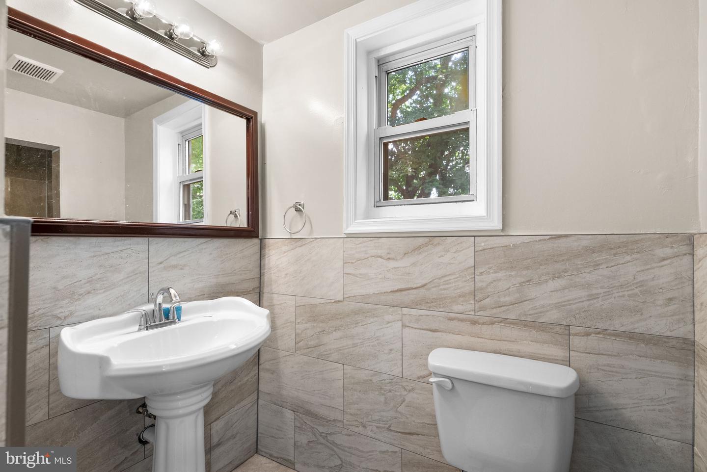 4035 GRANT ST NE, WASHINGTON, District Of Columbia 20019, 7 Bedrooms Bedrooms, ,4 BathroomsBathrooms,Residential,For sale,4035 GRANT ST NE,DCDC2211280 MLS # DCDC2211280