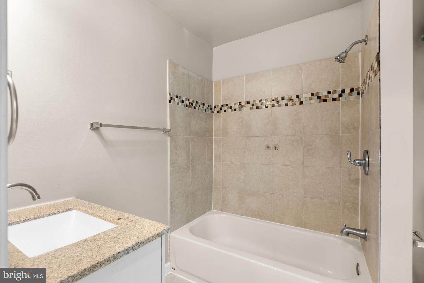 4035 GRANT ST NE, WASHINGTON, District Of Columbia 20019, 7 Bedrooms Bedrooms, ,4 BathroomsBathrooms,Residential,For sale,4035 GRANT ST NE,DCDC2211280 MLS # DCDC2211280