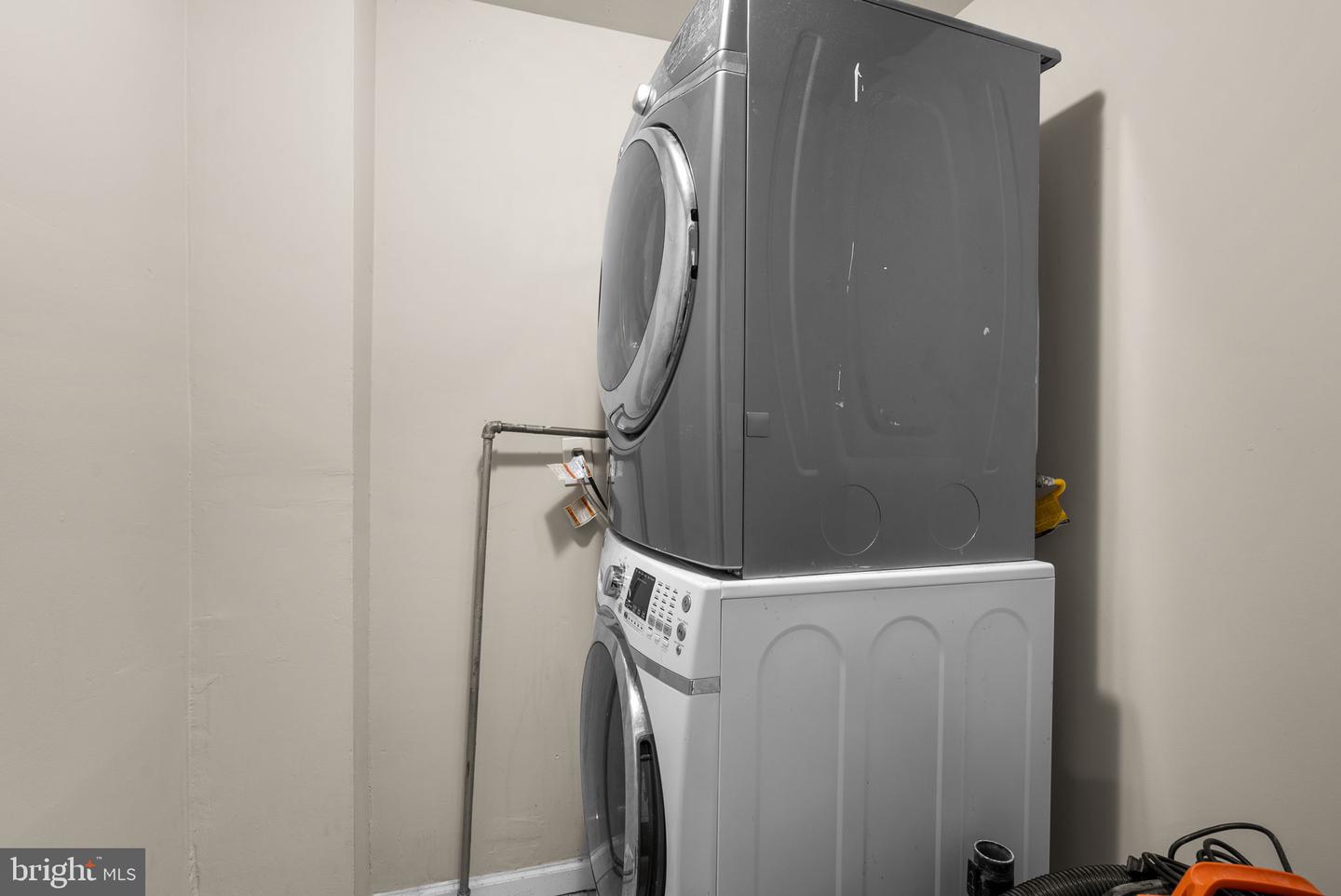 4035 GRANT ST NE, WASHINGTON, District Of Columbia 20019, 7 Bedrooms Bedrooms, ,4 BathroomsBathrooms,Residential,For sale,4035 GRANT ST NE,DCDC2211280 MLS # DCDC2211280