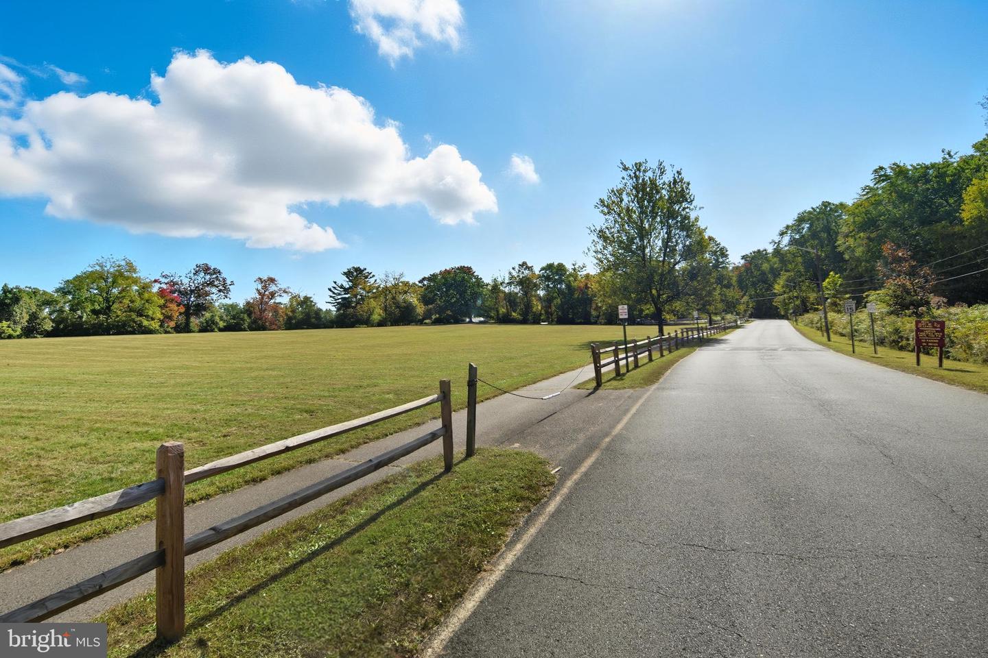 2615 LEMONTREE LN, VIENNA, Virginia 22181, 5 Bedrooms Bedrooms, ,3 BathroomsBathrooms,Residential,For sale,2615 LEMONTREE LN,VAFX2257148 MLS # VAFX2257148 2615 LEMONTREE LN, VIENNA, Virginia 22181, 5 Bedrooms Bedrooms, ,3 BathroomsBathrooms,Residential,For sale,2615 LEMONTREE LN,VAFX2257148 MLS # VAFX2257148