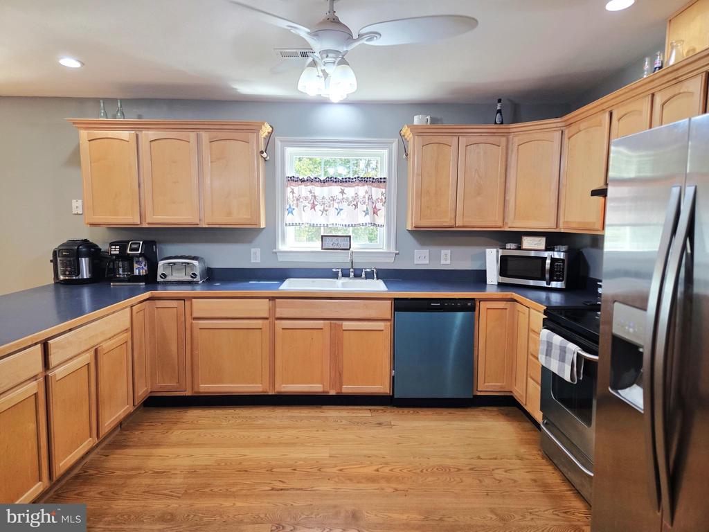 7599 SECRETARYS SAND RD, SCHUYLER, Virginia 22969, 3 Bedrooms Bedrooms, ,2 BathroomsBathrooms,Residential,7599 SECRETARYS SAND RD,VAAB2001106 MLS # VAAB2001106