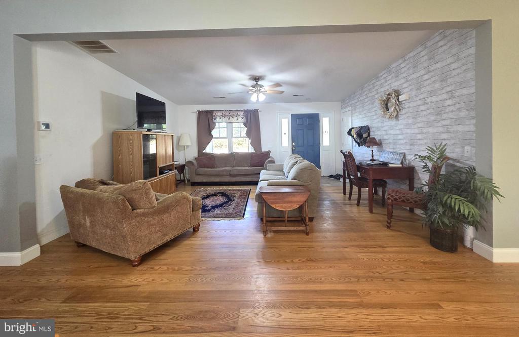7599 SECRETARYS SAND RD, SCHUYLER, Virginia 22969, 3 Bedrooms Bedrooms, ,2 BathroomsBathrooms,Residential,7599 SECRETARYS SAND RD,VAAB2001106 MLS # VAAB2001106